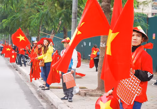 Sân vận động Mỹ Đình cháy rực trước trận đấu ảnh 8