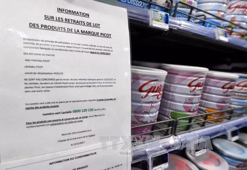 Hãng Lactalis đối mặt với các đơn kiện trong vụ bê bối sữa bẩn ảnh 1