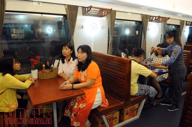 Trải nghiệm tàu chất lượng cao “5 sao” như đi máy bay ảnh 17