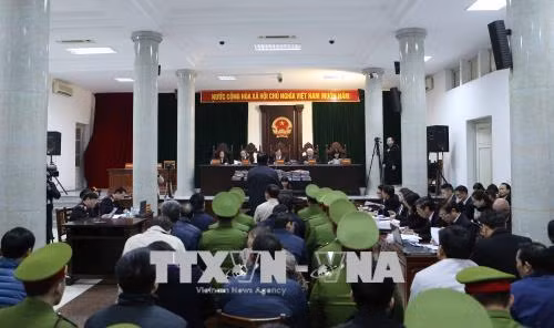 Chùm ảnh: Ngày thứ ba xét xử Trịnh Xuân Thanh và đồng phạm ảnh 2