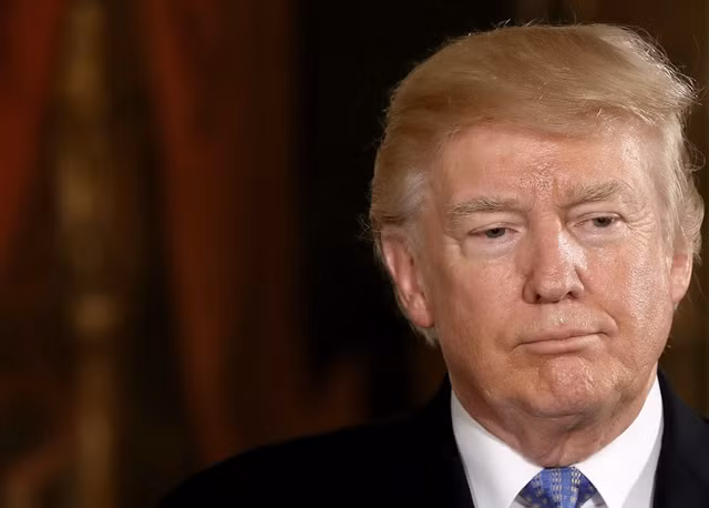 Sức khỏe tuyệt vời, Tổng thống Trump vẫn bị hàng chục bác sĩ đòi kiểm tra thêm ảnh 1