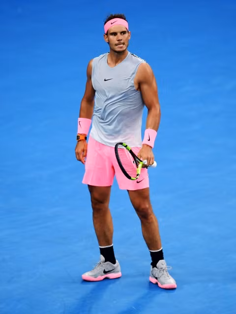 Rafael Nadal dùng lại mốt áo không tay, 'ăn diện' nhất Australian mở rộng ảnh 2