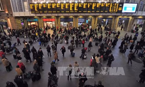 Phát hiện bưu kiện khả nghi, Anh phong tỏa gần nhà ga Kings Cross ảnh 1
