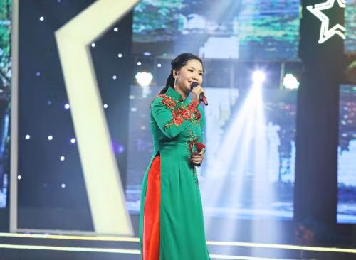 Nghệ sĩ Chánh Linh ước được đổi mạng sống cứu con gái mang hai căn bệnh ung thư ảnh 2