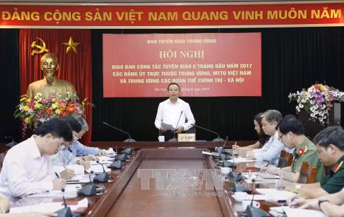 Giao ban công tác tuyên giáo 6 tháng đầu năm 2017 ảnh 1