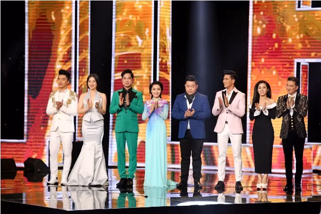 Trực tiếp Chung kết Thần tượng Bolero: Hellen Thuỷ giành ngôi quán quân không bất ngờ ảnh 3