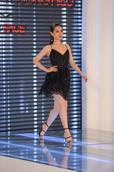 The Face: Team Minh Tú không được đánh giá cao khi catwalk ảnh 9