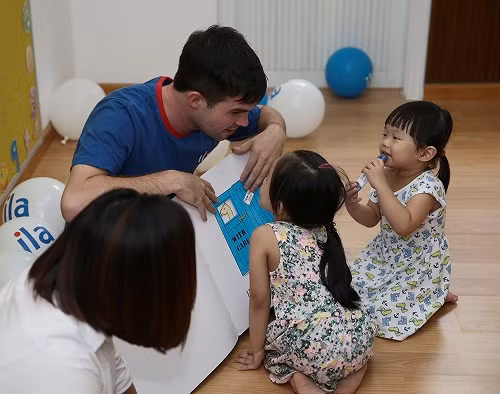 Ngắm các 'thiên thần nhỏ' đáng yêu khi ở các lớp học kỹ năng dịp hè ảnh 4