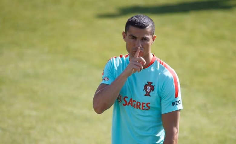 Ronaldo khẳng định mình ‘trong sạch’ ảnh 1