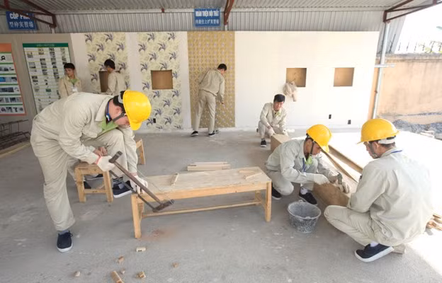 Rà soát, lên phương án hỗ trợ lao động Việt Nam tại Qatar ảnh 1