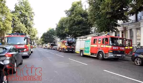 Dân chung cư London lo ngay ngáy sau vụ cháy Grenfell Tower ảnh 10