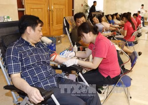 Cán bộ, công chức Văn phòng Chính phủ tham gia hiến máu tình nguyện ảnh 1