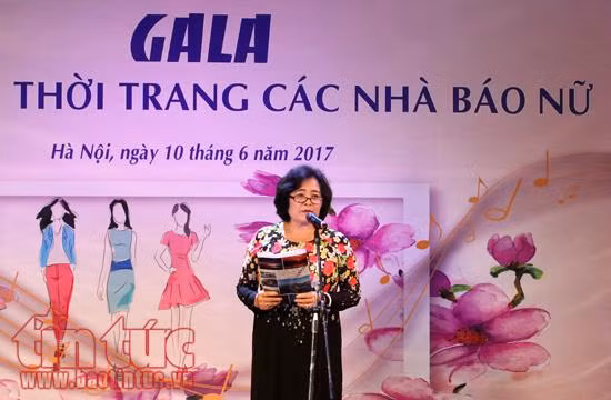 Khi các nữ nhà báo 'vào vai' nghệ sĩ ảnh 1
