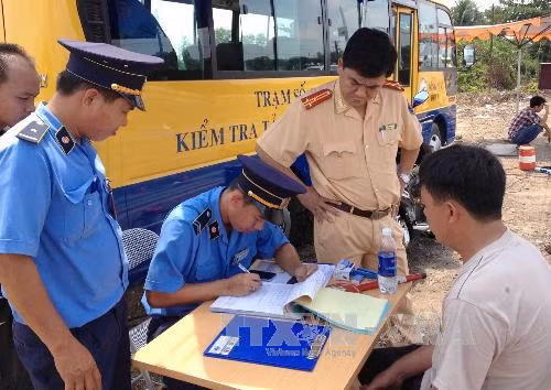 Tình trạng xe quá khổ, quá tải ở Đồng Nai diễn ra phức tạp ảnh 1