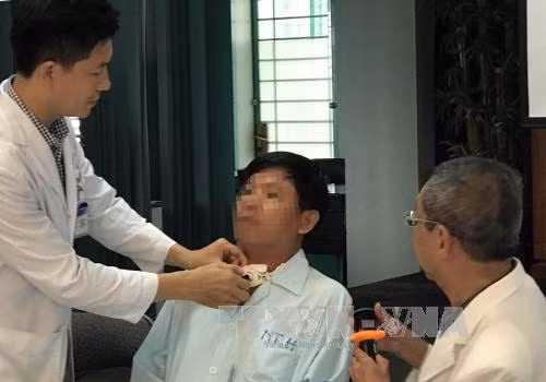  Xém mất mạng vì mắc xương cá ảnh 1