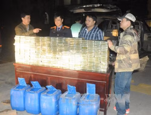 Trao thưởng Ban chuyên án thu giữ 300 bánh heroin ảnh 1