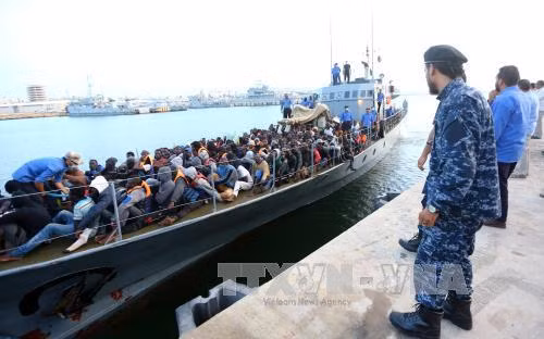 Nhiều người di cư thiệt mạng và mất tích ở ngoài khơi Libya ảnh 1