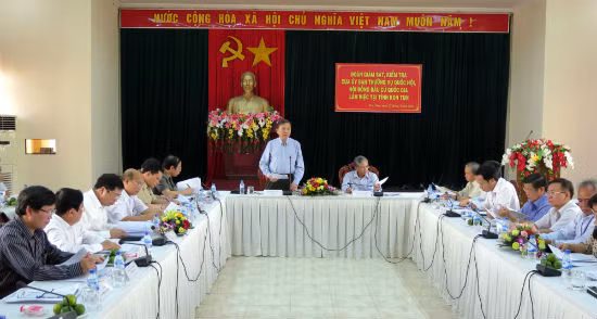 Không khí bầu cử đã về buôn, làng ảnh 1