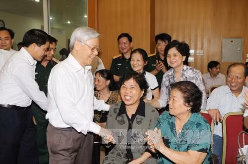 Tổng Bí thư Nguyễn Phú Trọng vận động bầu cử tại Hà Nội ảnh 2