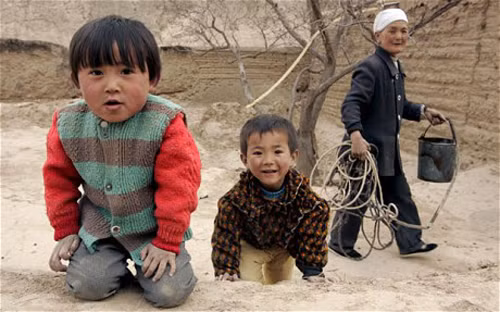 Nỗi đau mang tên “những đứa trẻ bị bỏ lại” ảnh 1