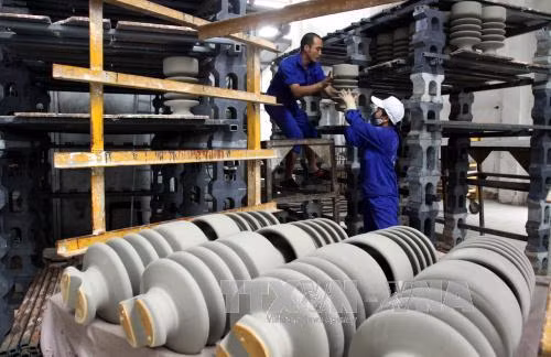 Chỉ số PMI của Việt Nam đạt cao nhất 9 tháng ảnh 1