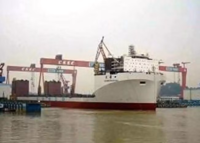 Trung Quốc tung “người vận chuyển khủng” tăng phạm vi tác chiến ở Biển Đông ảnh 1