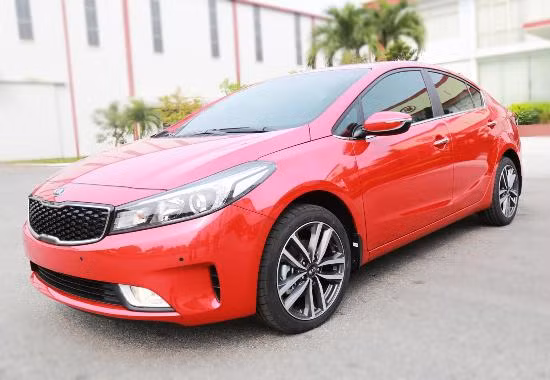 Hé lộ những hình ảnh đầu tiên của Kia Cerato ảnh 2
