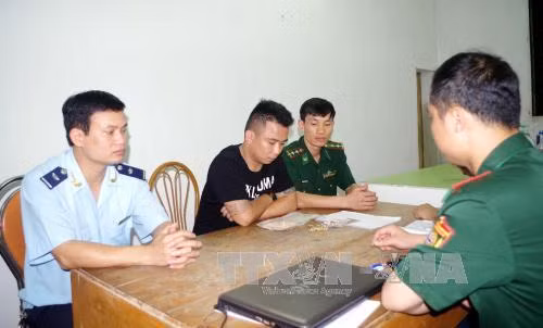 Bắt giữ hàng nghìn viên ma túy tổng hợp trong dịp nghỉ lễ ảnh 1