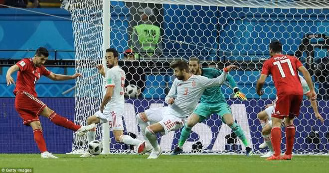 WORLD CUP 2018: Tây Ban Nha thể hiện bản lĩnh. VAR giúp Iran...đi vào lịch sử ảnh 3