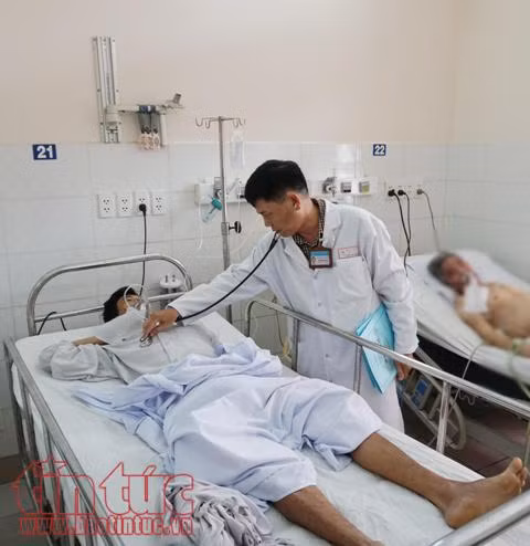 Uống thuốc tự tử vì thua cá độ bóng đá mùa World Cup 2018 ảnh 1