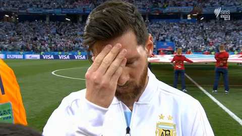 World Cup 2018: CĐV sốc vì hành vi nổi nóng, thái độ thiếu fair-play của Messi ảnh 1