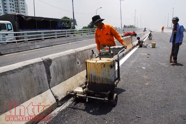 Toàn cảnh cầu Mỹ Thủy trước giờ “G” thông xe ảnh 9