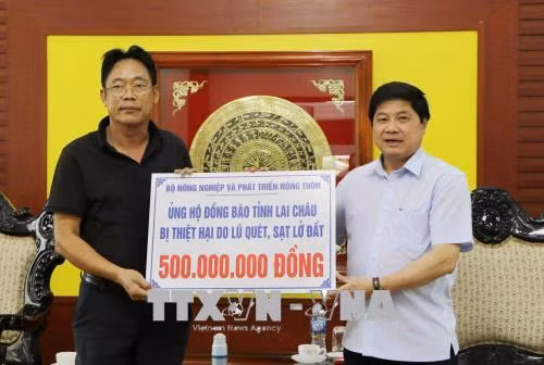 Chung tay hỗ trợ đồng bào vùng lũ Lai Châu sớm ổn định cuộc sống ảnh 1