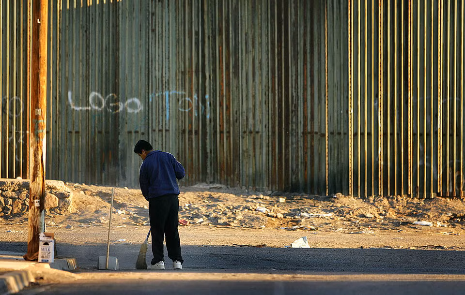 Nhìn lại lịch sử thay đổi biên giới Mỹ-Mexico trong suốt 100 năm ảnh 9
