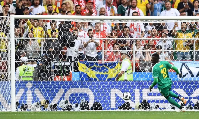 WORLD CUP 2018: HLV Ba Lan sốc vì bàn thắng 'kỳ quái' của Senegal ảnh 5