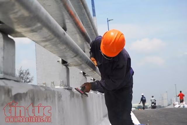Toàn cảnh cầu Mỹ Thủy trước giờ “G” thông xe ảnh 4