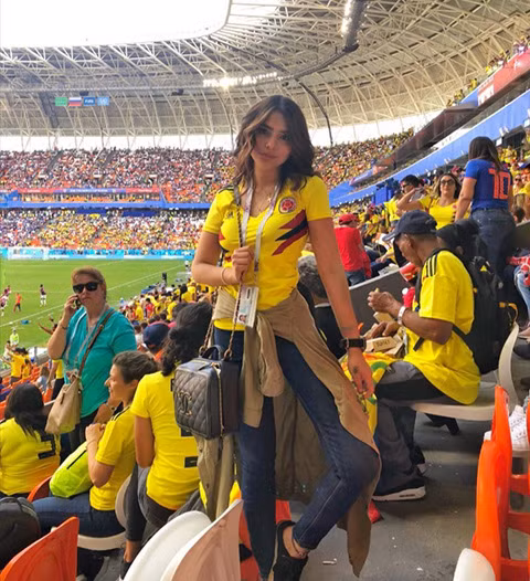 WORLD CUP 2018: Em gái James Rodriguez khoe nhan sắc vạn người mê trên khán đài World Cup ảnh 2