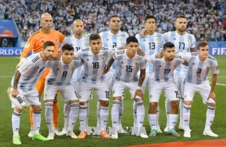 Mascherano bác tin các cầu thủ Argentina 'lật' HLV Sampaoli ảnh 2