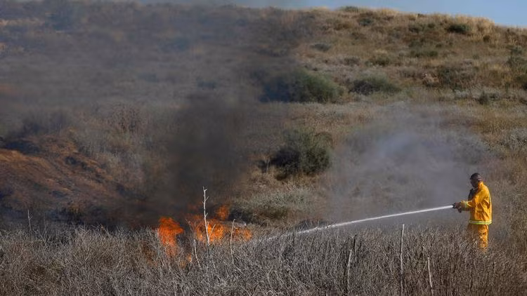 Người Palestine sáng chế 'bom bao cao su' gây bão lửa ở Dải Gaza ảnh 1