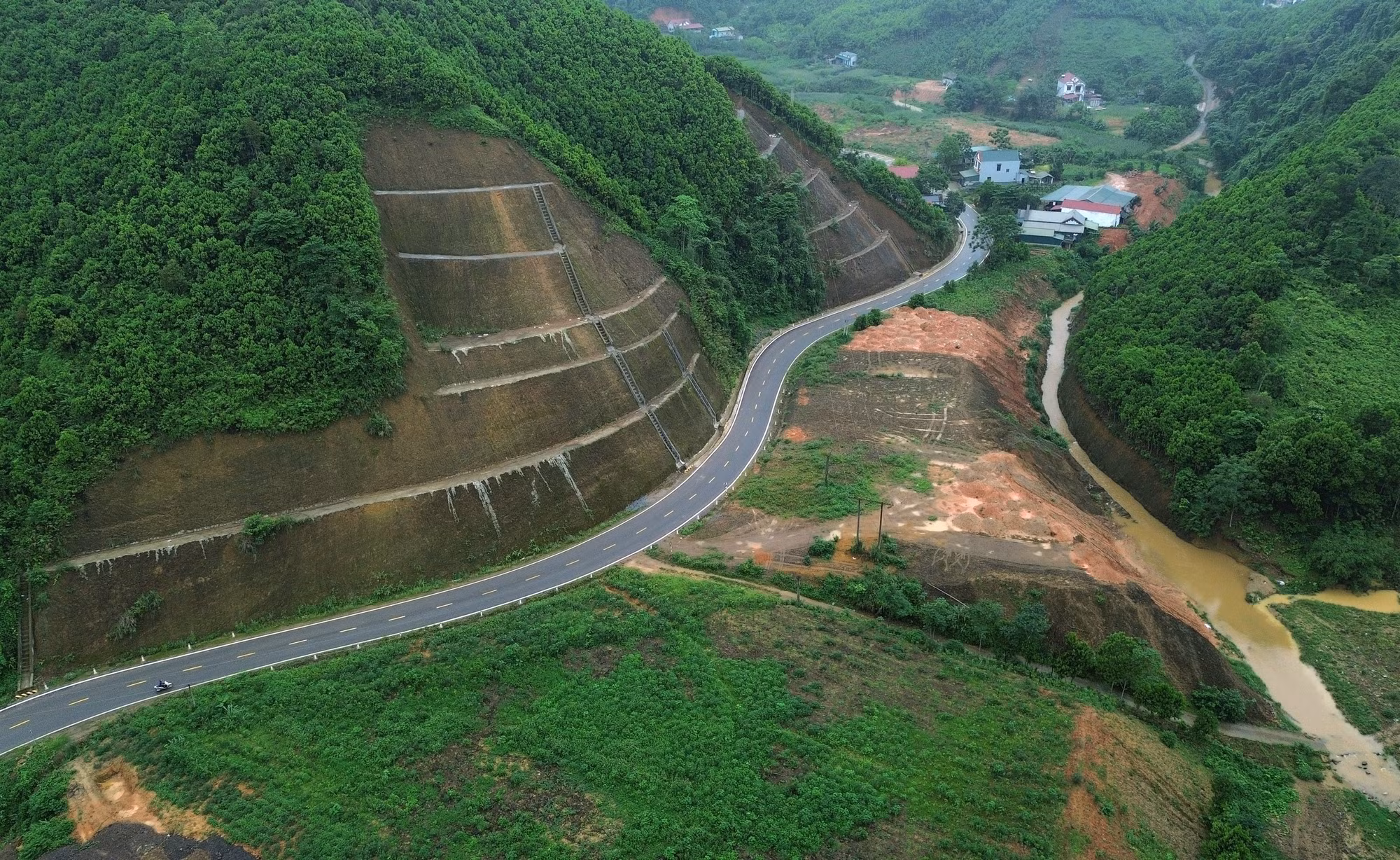nghia-lo-7625-17.jpg