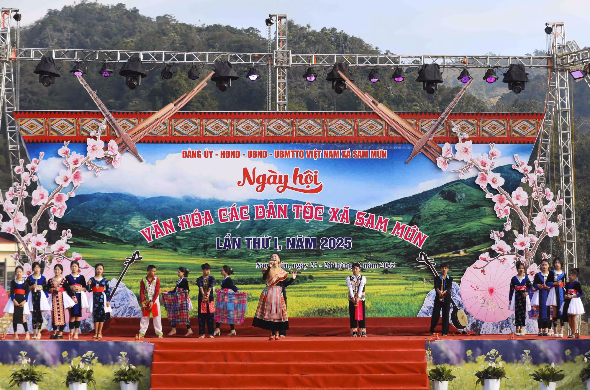Ngày hội Văn hóa dân tộc Mông lần thứ IV diễn ra từ ngày 9 - 11/10 tại tỉnh Điện Biên