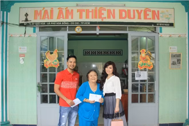 Sau nghi án tình cảm, Kavie Trần lại sánh vai Đoàn Thanh Tài đi từ thiện ảnh 3