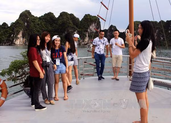 Thu phí tham quan vịnh Hạ Long - cần hài hòa lợi ích ảnh 1