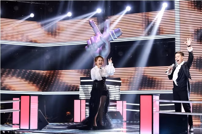 The Voice tập 8: Giọng ca 'phi giới tính' Trần Tùng Anh hát Opera khiến sân khấu bùng nổ ảnh 4