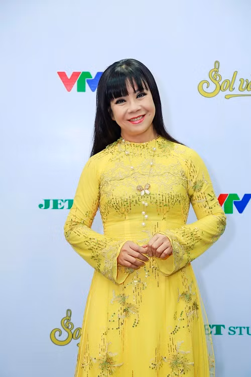 Ánh Tuyết bật khóc khi gặp được nhạc sĩ Dương Thiệu Tước để trả bản quyền ảnh 1