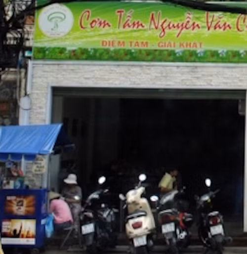 Những quán ăn 'đắt xắt ra miếng' ở Sài Gòn ảnh 3