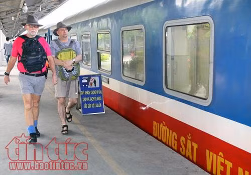 Tăng chuyến tàu phục vụ lễ Giỗ tổ Hùng Vương, 30/4 và 1/5 ảnh 2