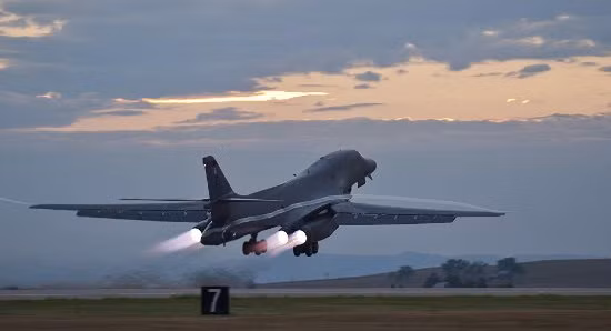 Sự thật bất ngờ về mức độ sẵn sàng chiến đấu của Không quân Mỹ ảnh 1