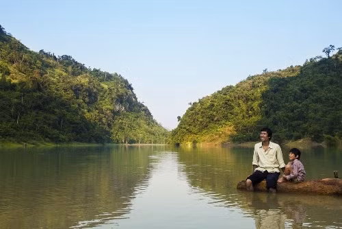 Xem ‘Cha cõng con’ để hiểu thêm về cuộc sống vùng cao ảnh 1