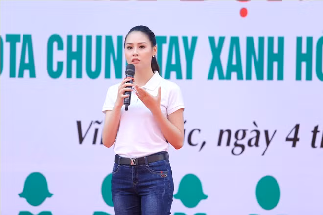 Hoa hậu Biển Thùy Trang tươi tắn dự lễ phát động xanh hoá học đường ảnh 5